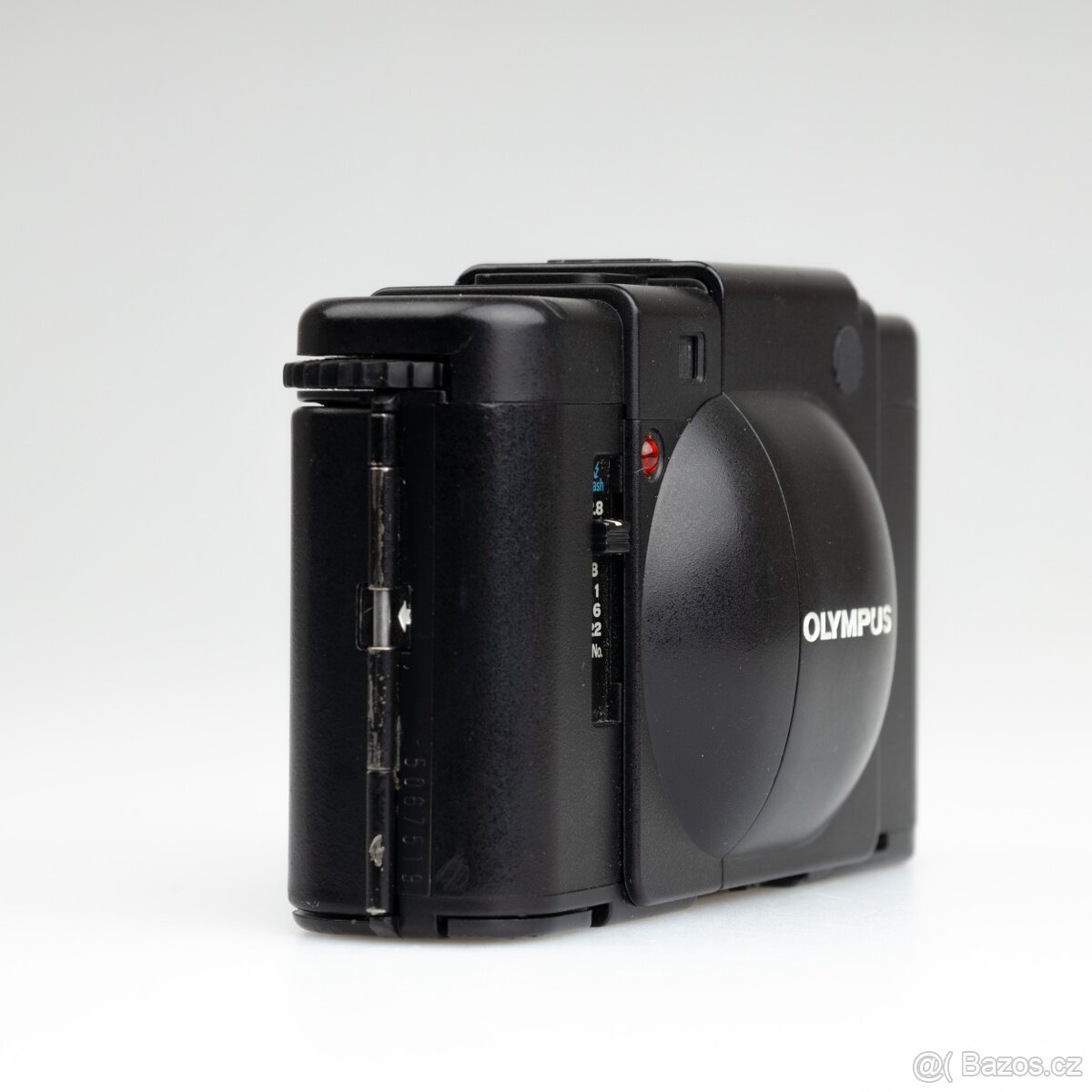 Olympus XA - 7
