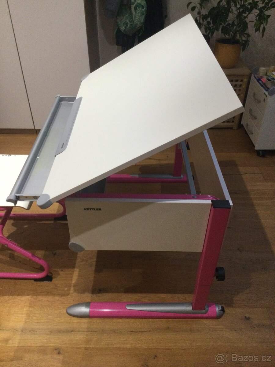 Rostoucí dětský stůl zn. Kettler - 7