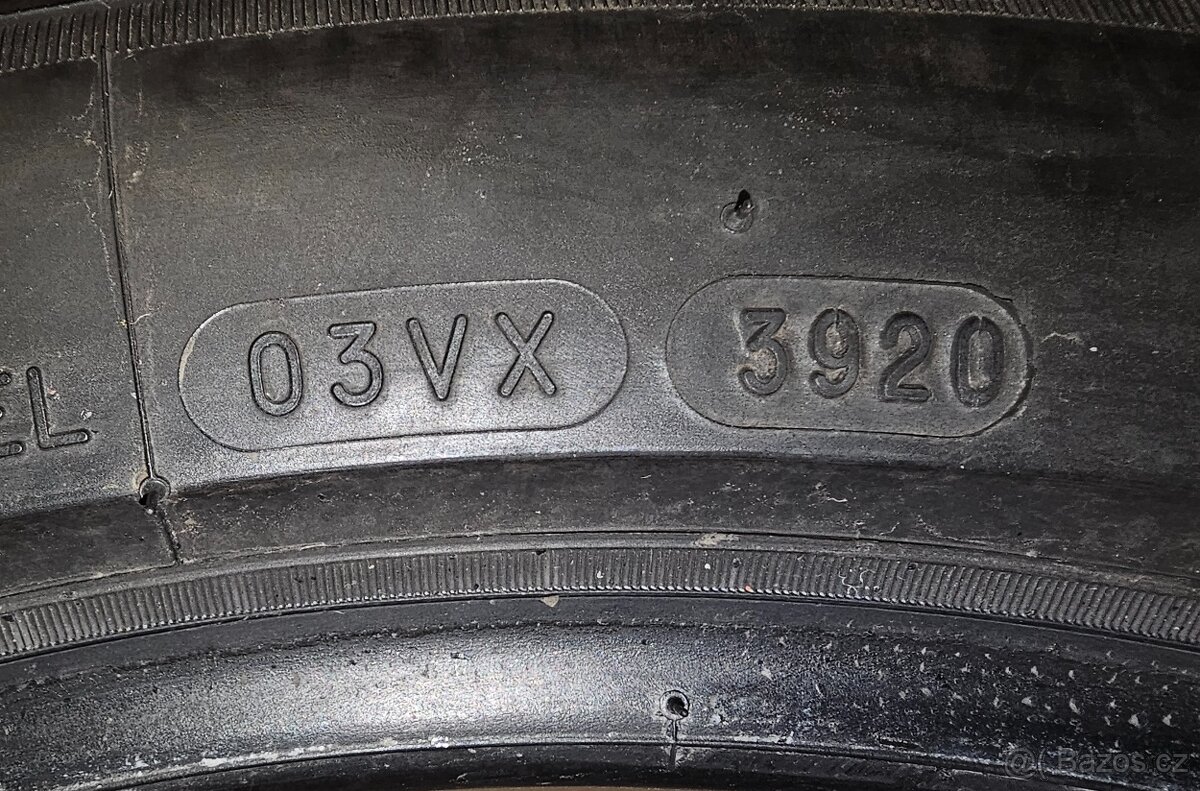 Zimní pneu 235/45/R18 - 7