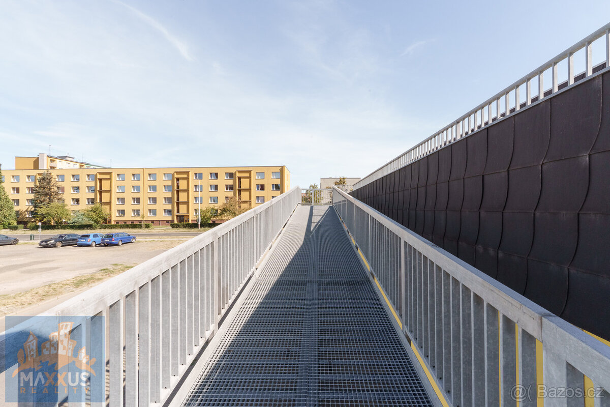 Prodej obchodního centra, Žatec - 7