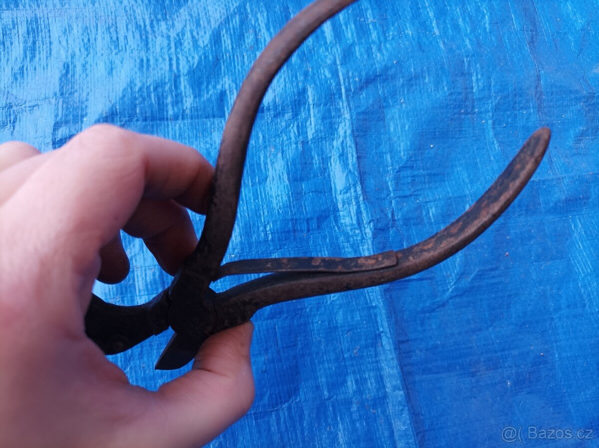 Kleště na šraňkování pil - 7