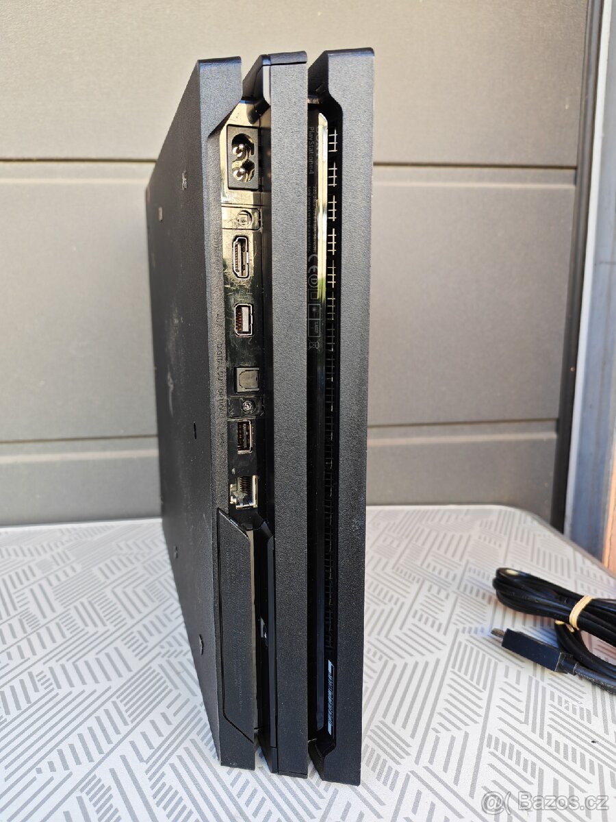 Playstation 4 PRO + hry - 7