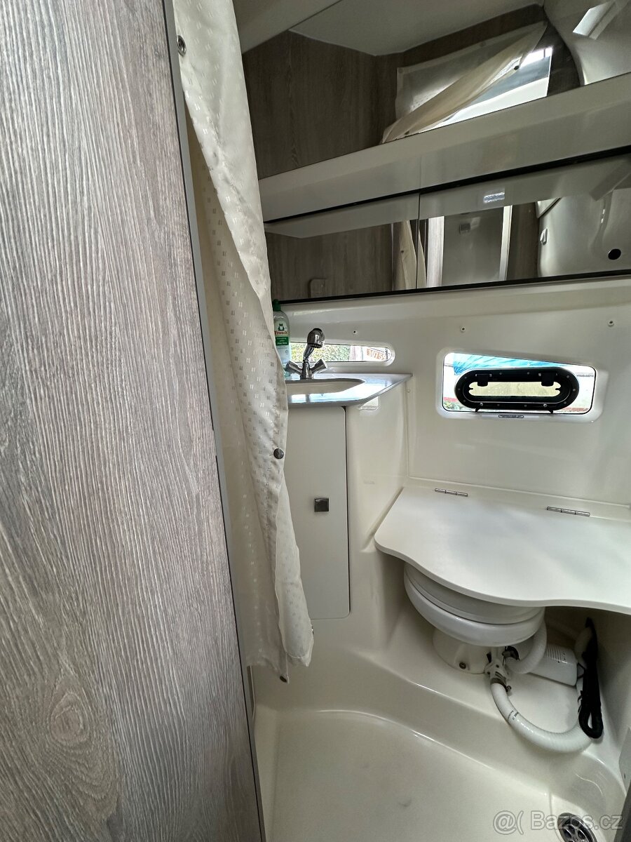 Motorový člun QUICKSILVER Activ 905 WEEKEND - 7