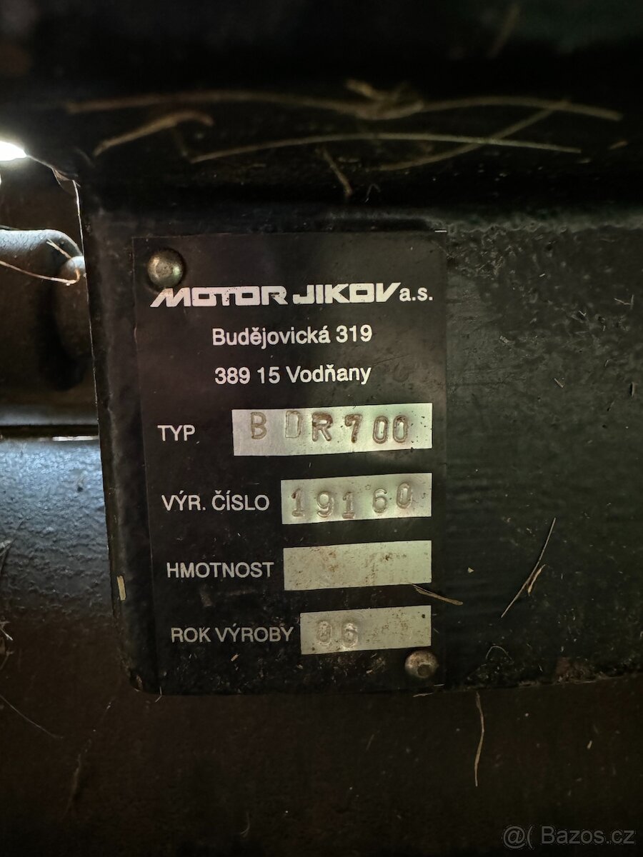 BDR 700 dvoububnová sekačka Motor Jikov Robus - 7
