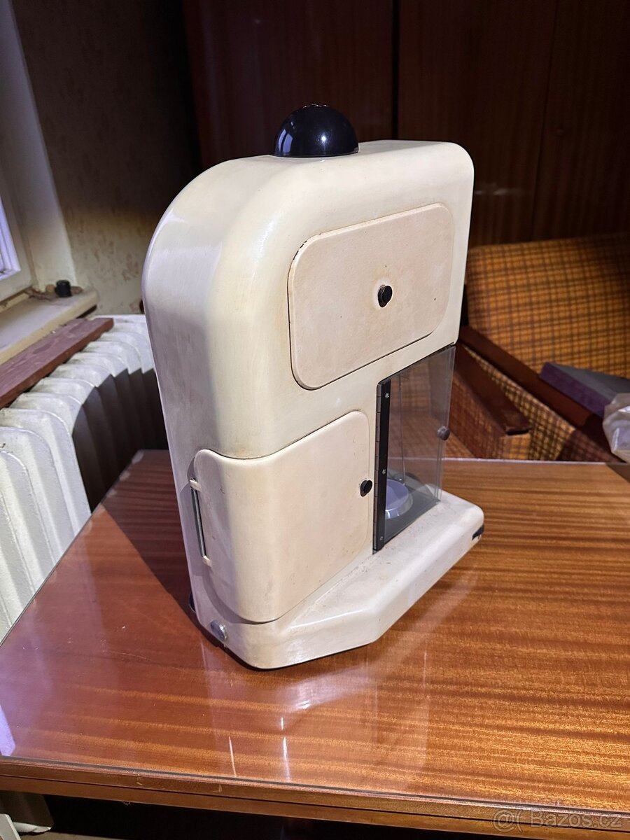 Laboratorní váha - 7