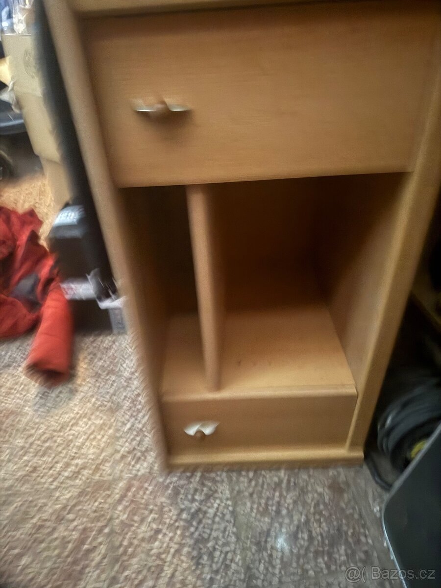 Sestava do ložnice - šatní skříň, skříňka se šuplíky - 7