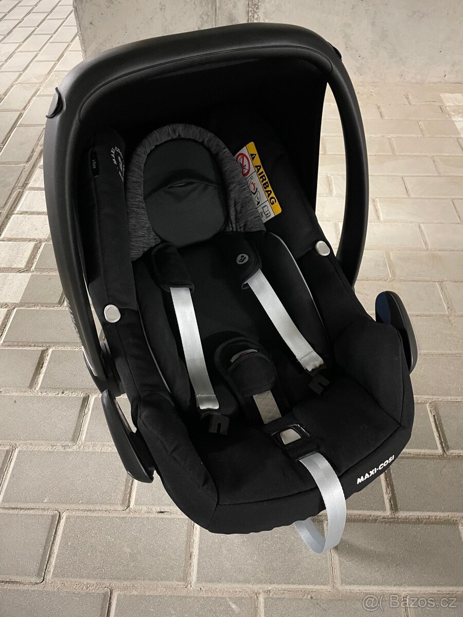 Autosedačka Maxi Cosi Rock se základnou - 7