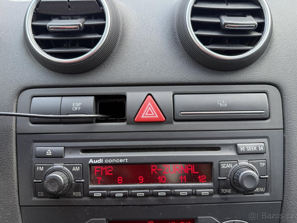 Audi A3 1.6i , 75 kW benzín, 2006 - 7