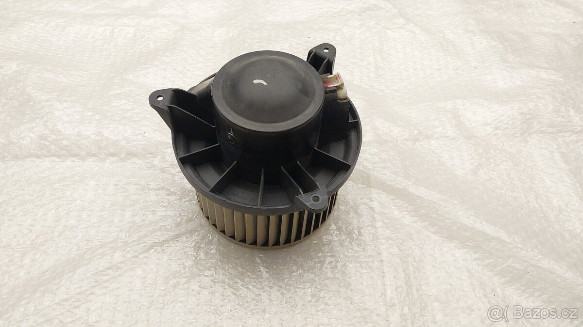 Nissan Navara a Pathfinder  : Ventilátor topení - 7