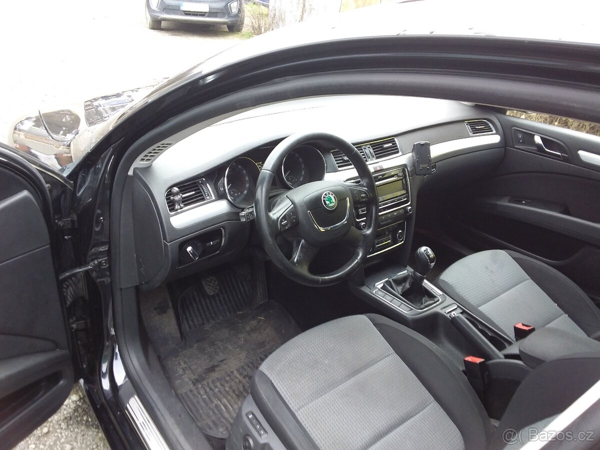 SUPERB II COMBI 2.0TDI 125KW,XENON,KLIMA,CHROM-PAKET,POJÍZDN - 7