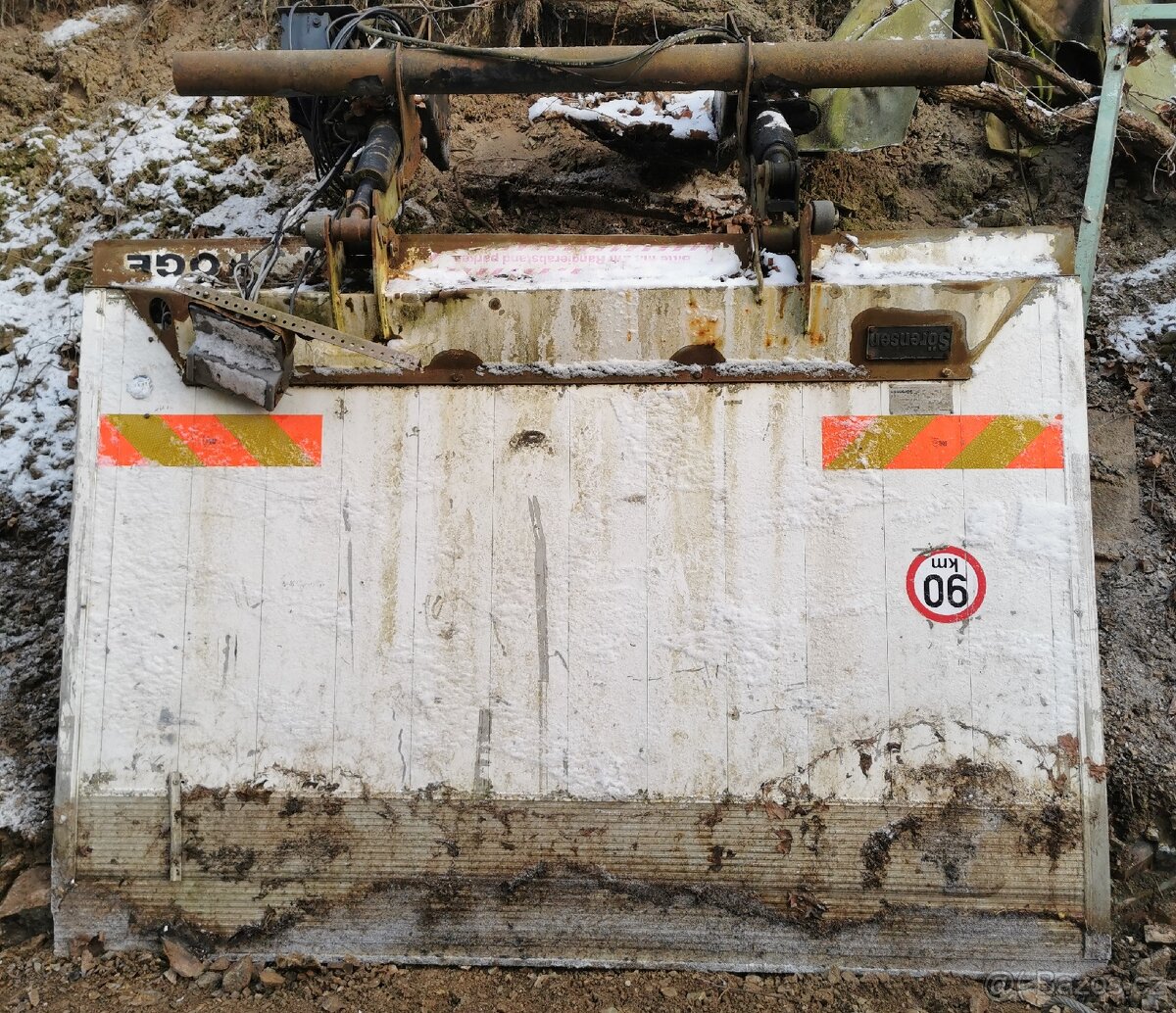 Hydraulické čelo z 10-ti tuny - 7