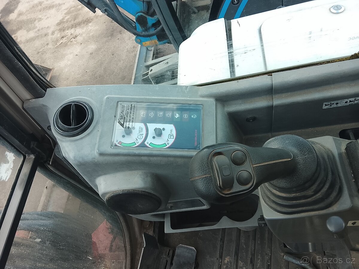 Bagr Takeuchi TB 228 - 7