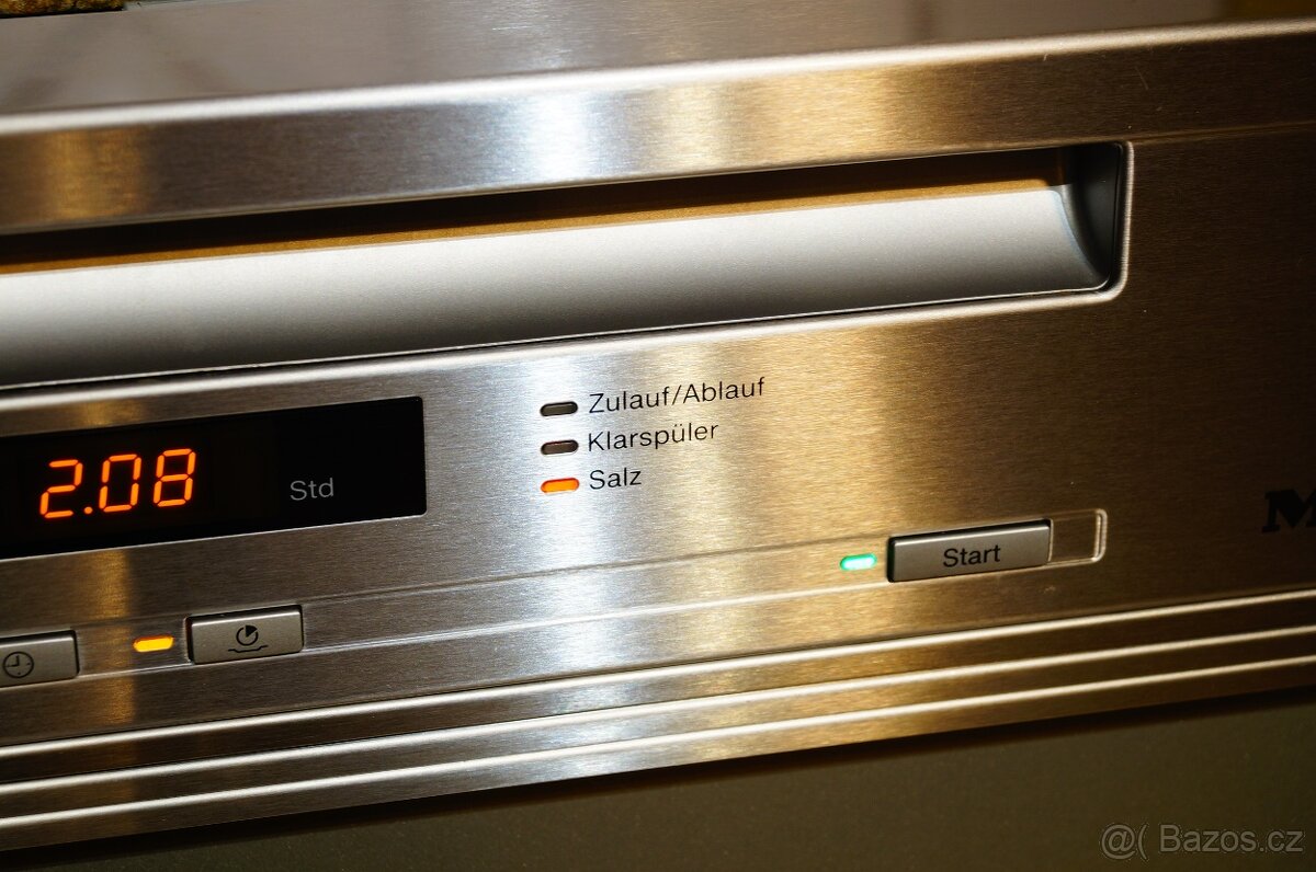 Miele myčka nerezová vestavná G 6100 , tři koše - 7