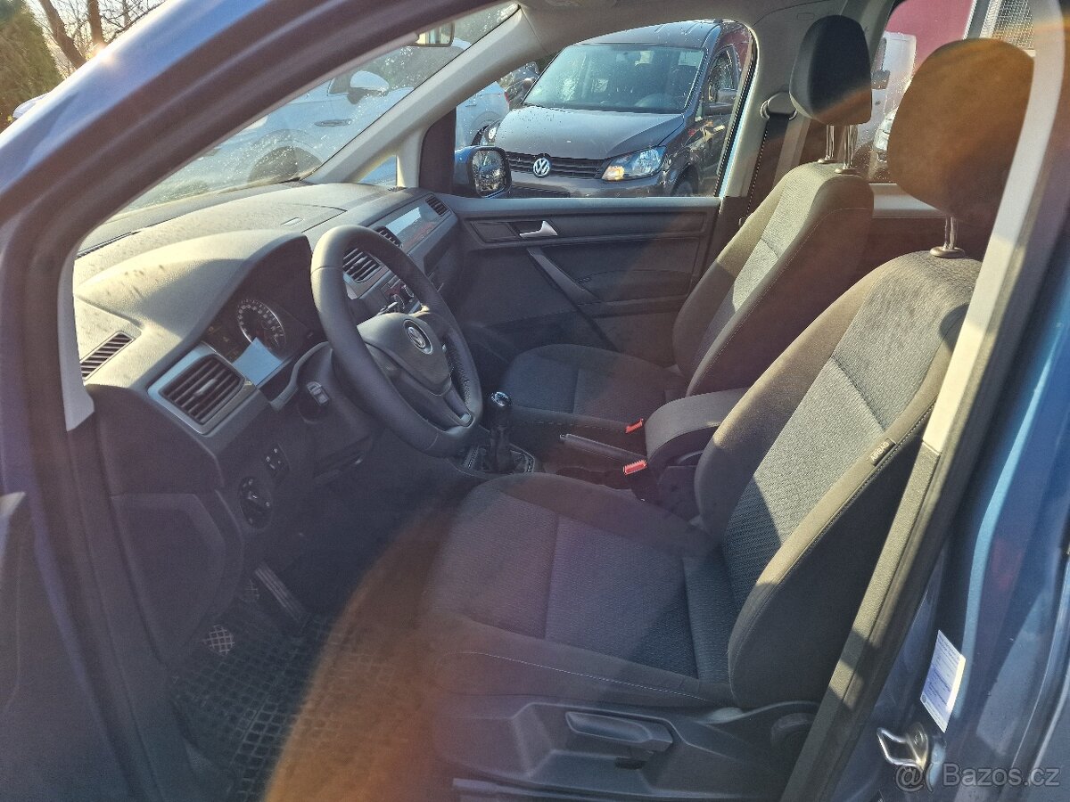 Volkswagen CADDY MAXI 2,0TDI 7MÍST TAŽNÉ - 7