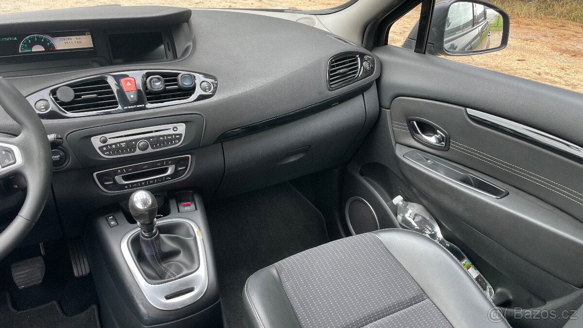 Renault Scenic 1.6 dCi, 96kw, rok 2012 - 7