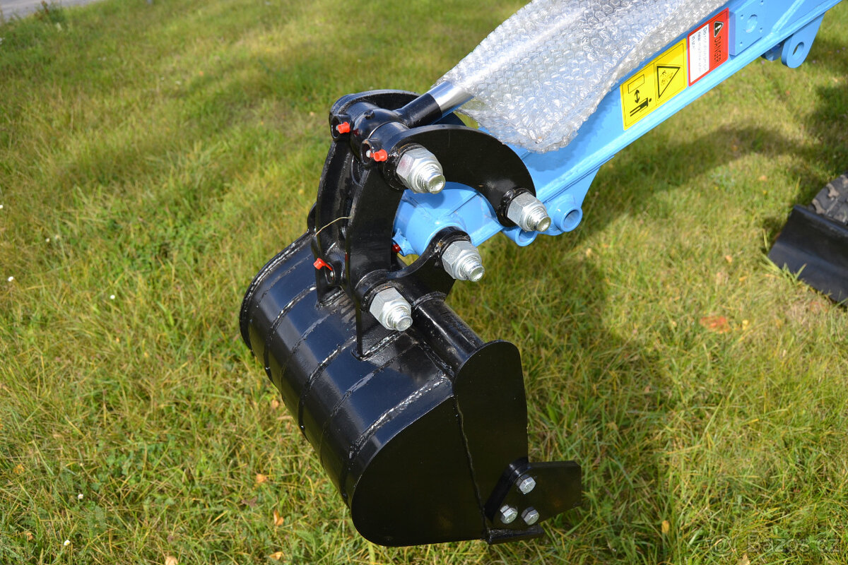 miniBagr HT 1500kg naftový dvouválec 19koní - 7