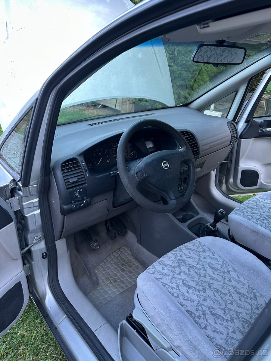Opel Zafira 1,8 85 kw - 7