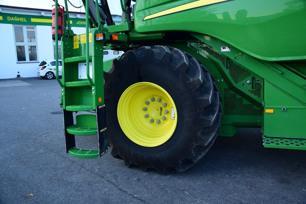 Sklízecí mlátička John Deere T660 HM č.34 - 7