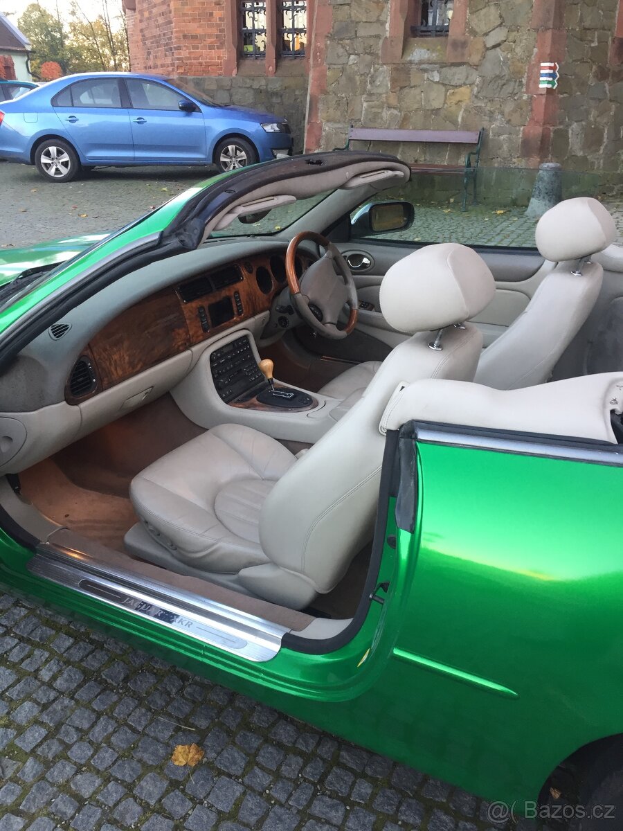 Jaguar XK R - 7