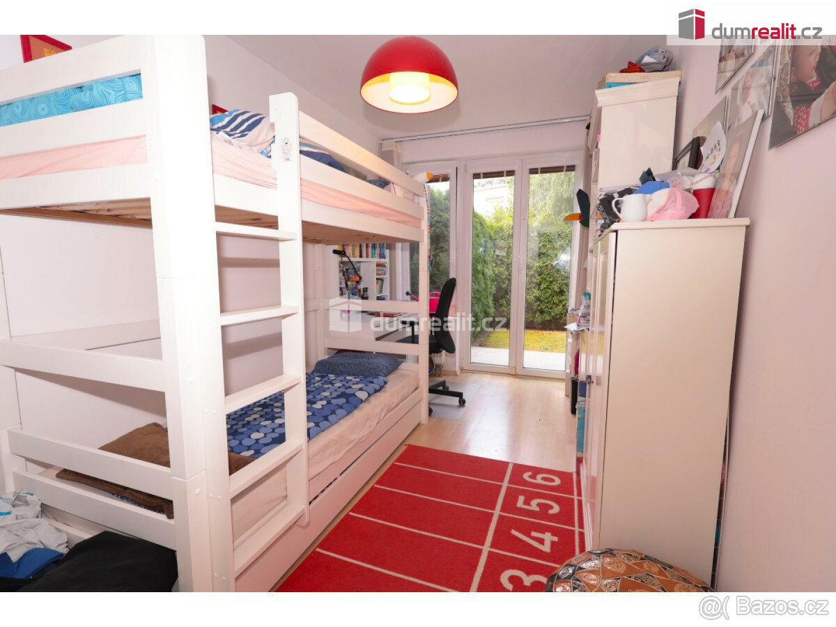 Světlý byt 74,4 m2 + terasa 7,6 m2 a zahrada 27 m2, 1NP, nov - 7