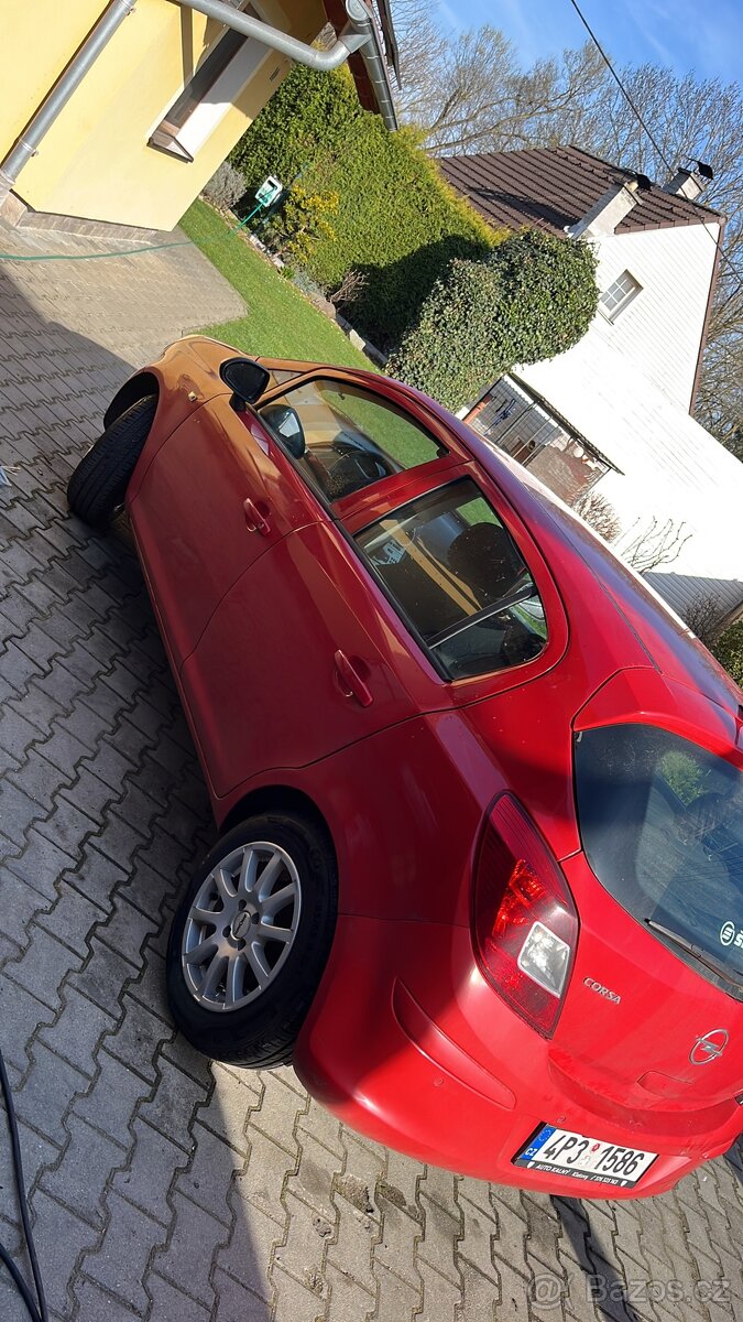 Opel Corsa 1.2, 63 kW, 2010, nová STK - 7