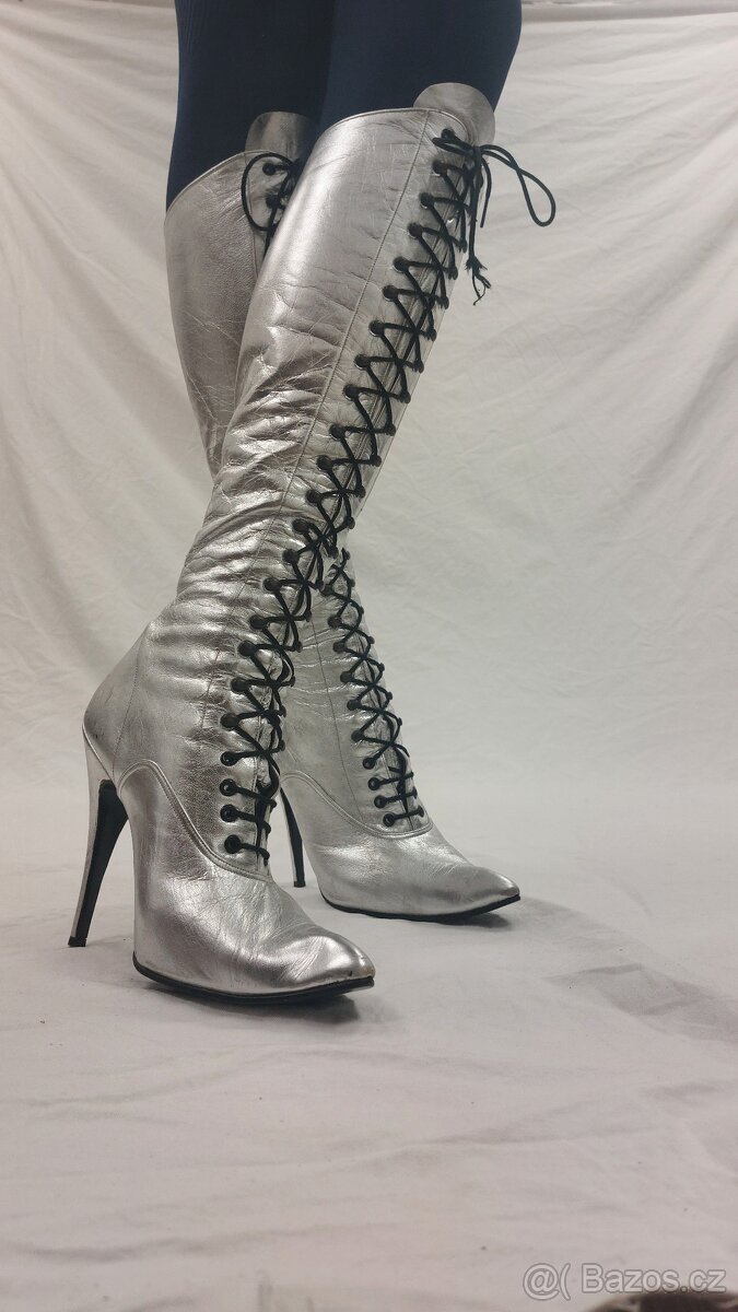 Stříbrné sexy kožené kozačky po kolena EU 41 šněrovací kůže - 7