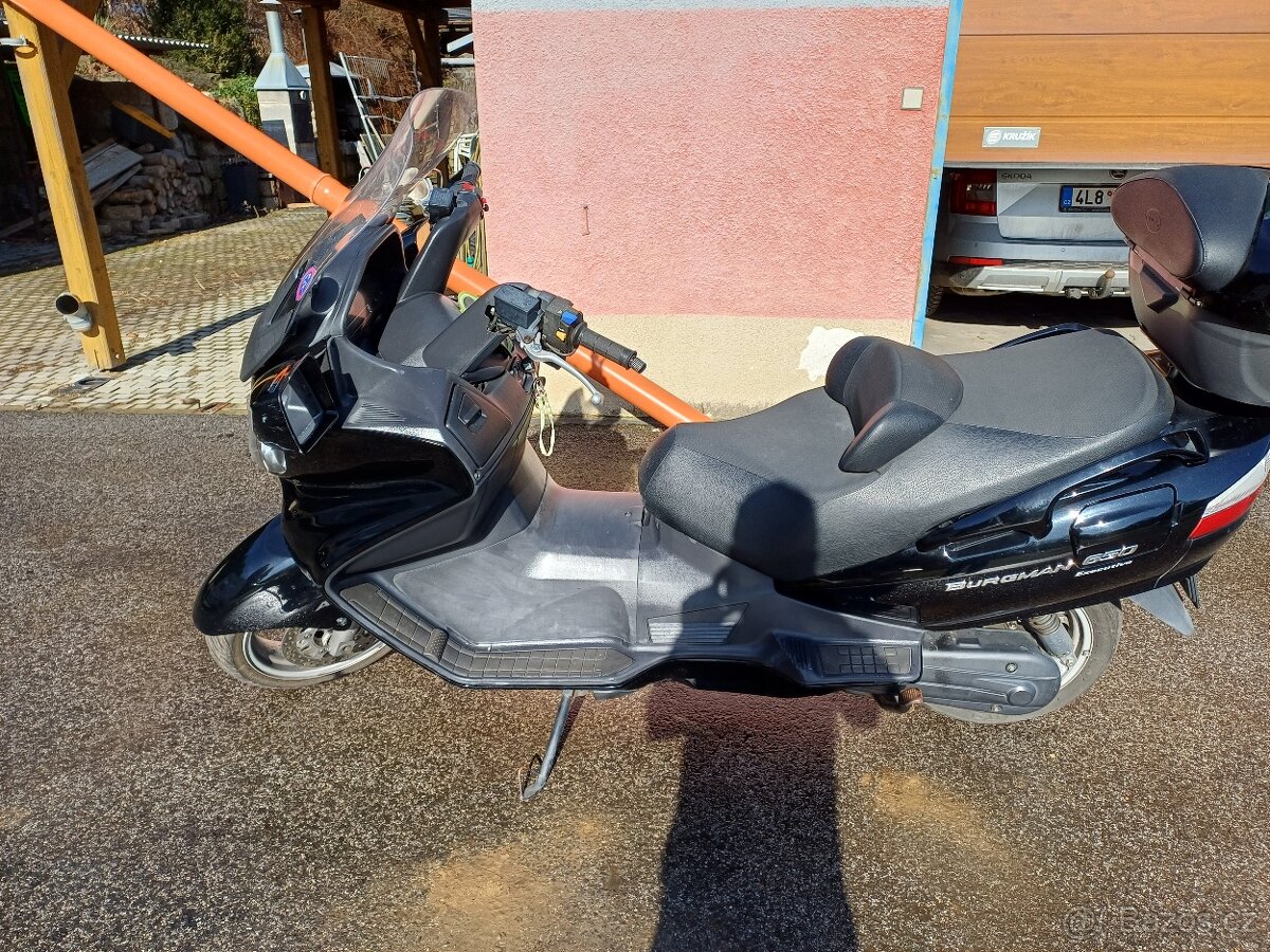 SUZUKI Burgman 650 - 7