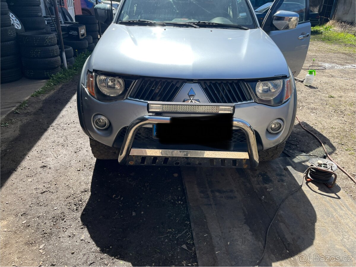 Mizshubishi l200 - 7