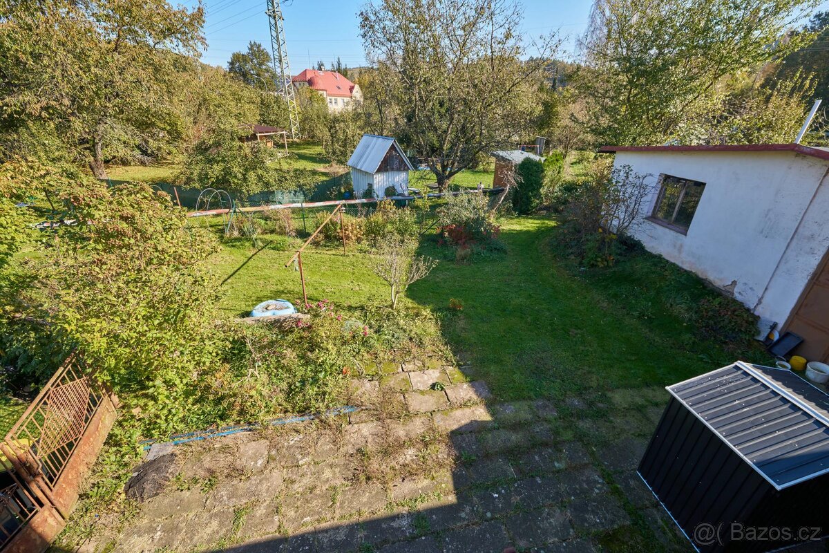 Prodej domu se 2 bytovými jednotkami, garážemi a dílnami - 7