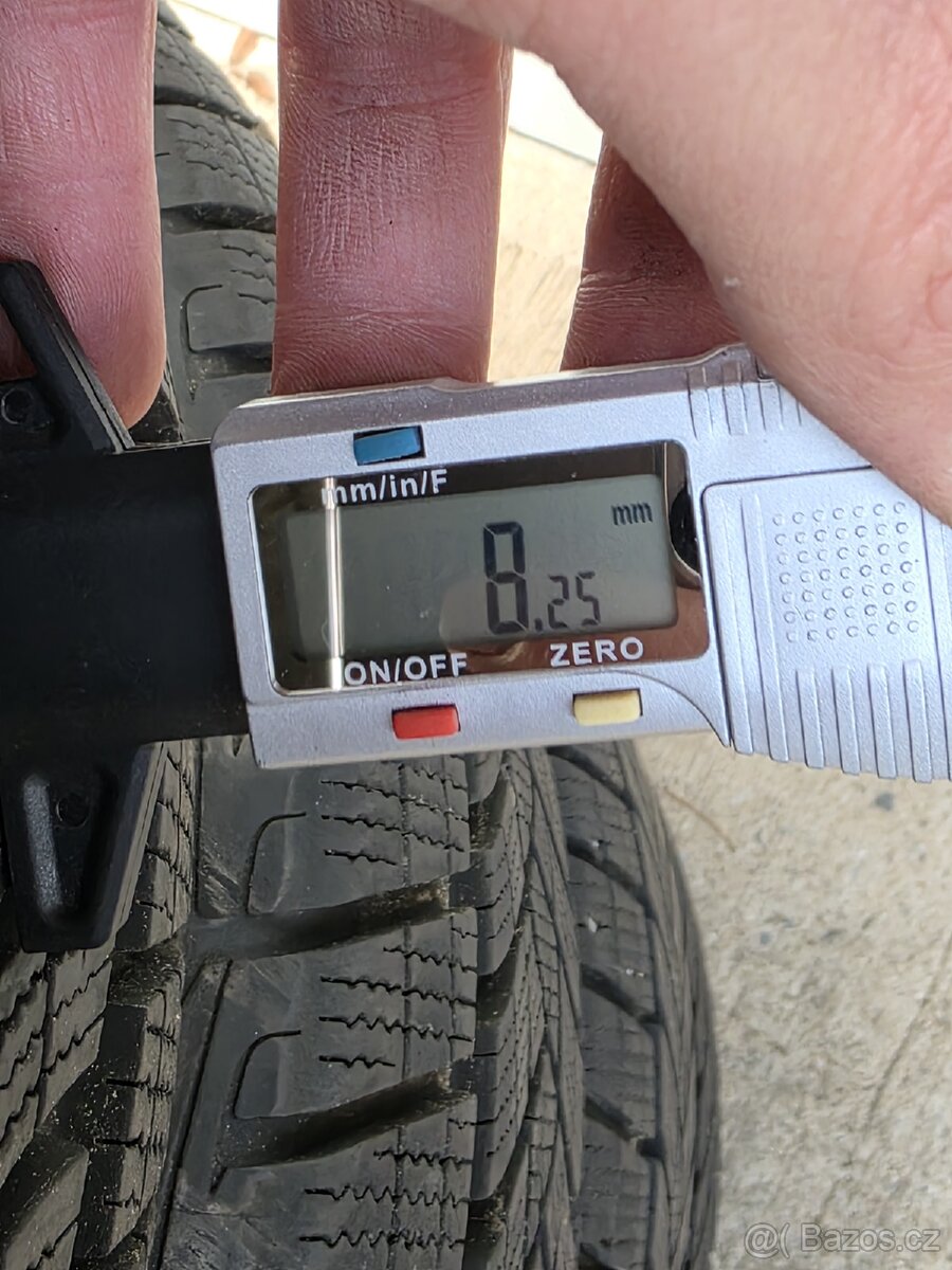 235/50/19 zimní pneu Goodyear UltraGrip SUV - 7