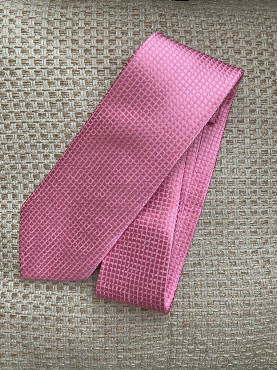 Růžová kravata - 7