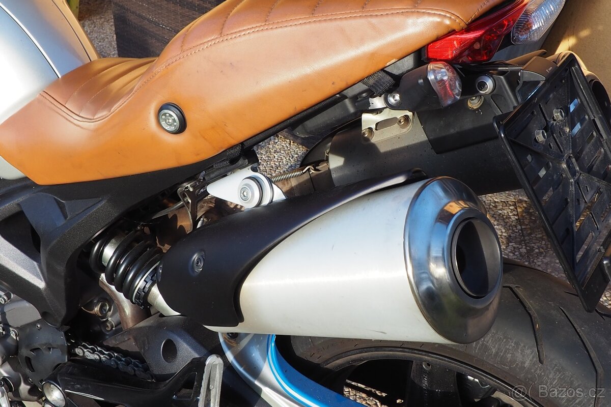 Ducati Monster 696 - 7