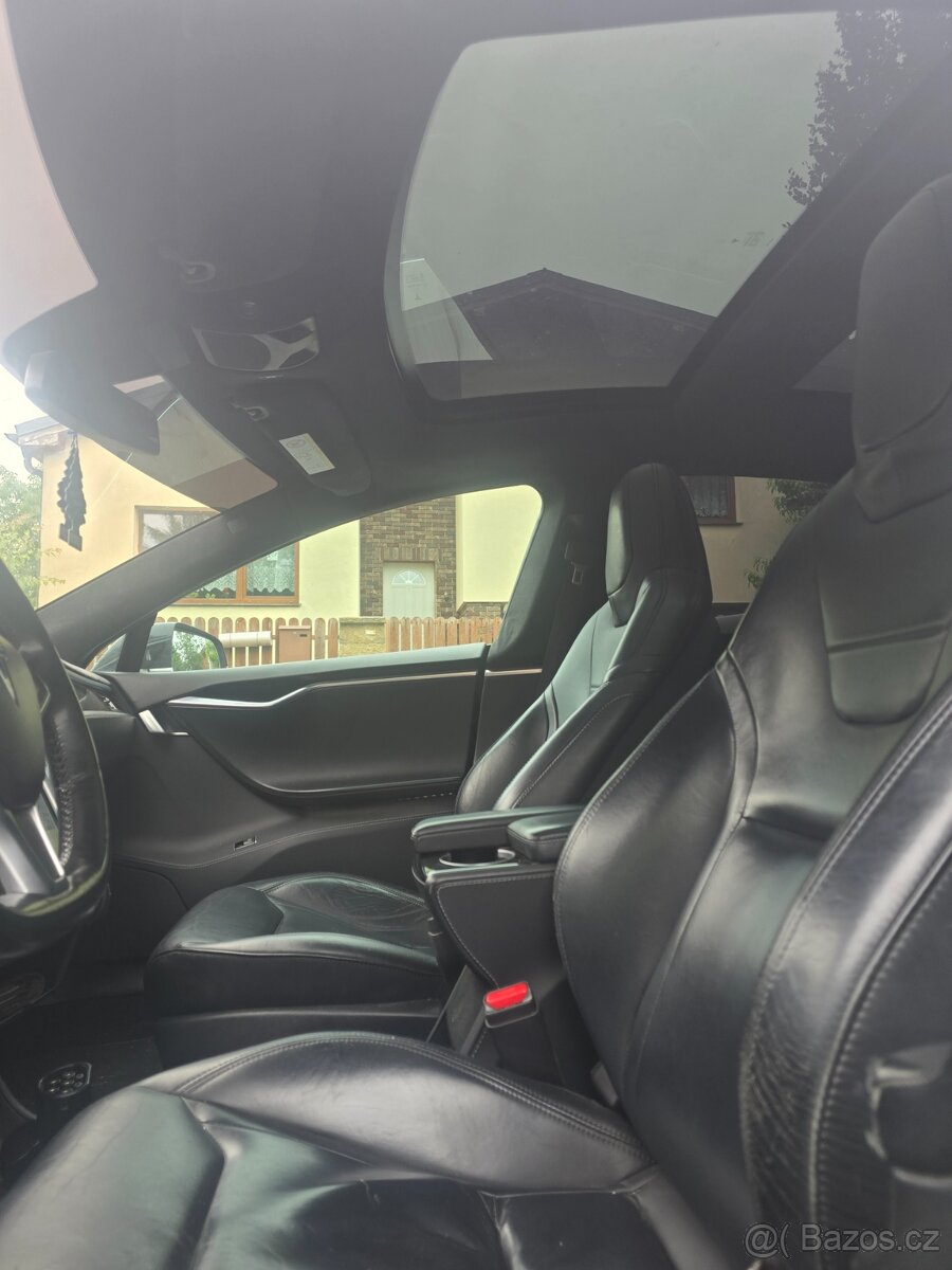 Tesla Model S 90D Free Supercharger - 7