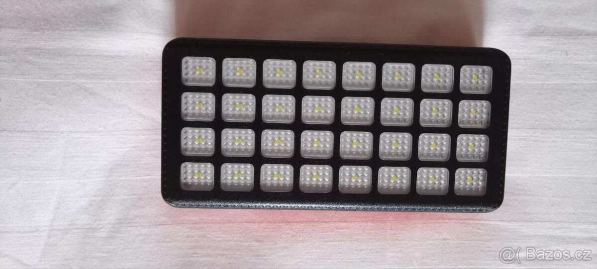 Solární Powerbanka Psooo PS -900 30Ah se silnou svítilnou - 7