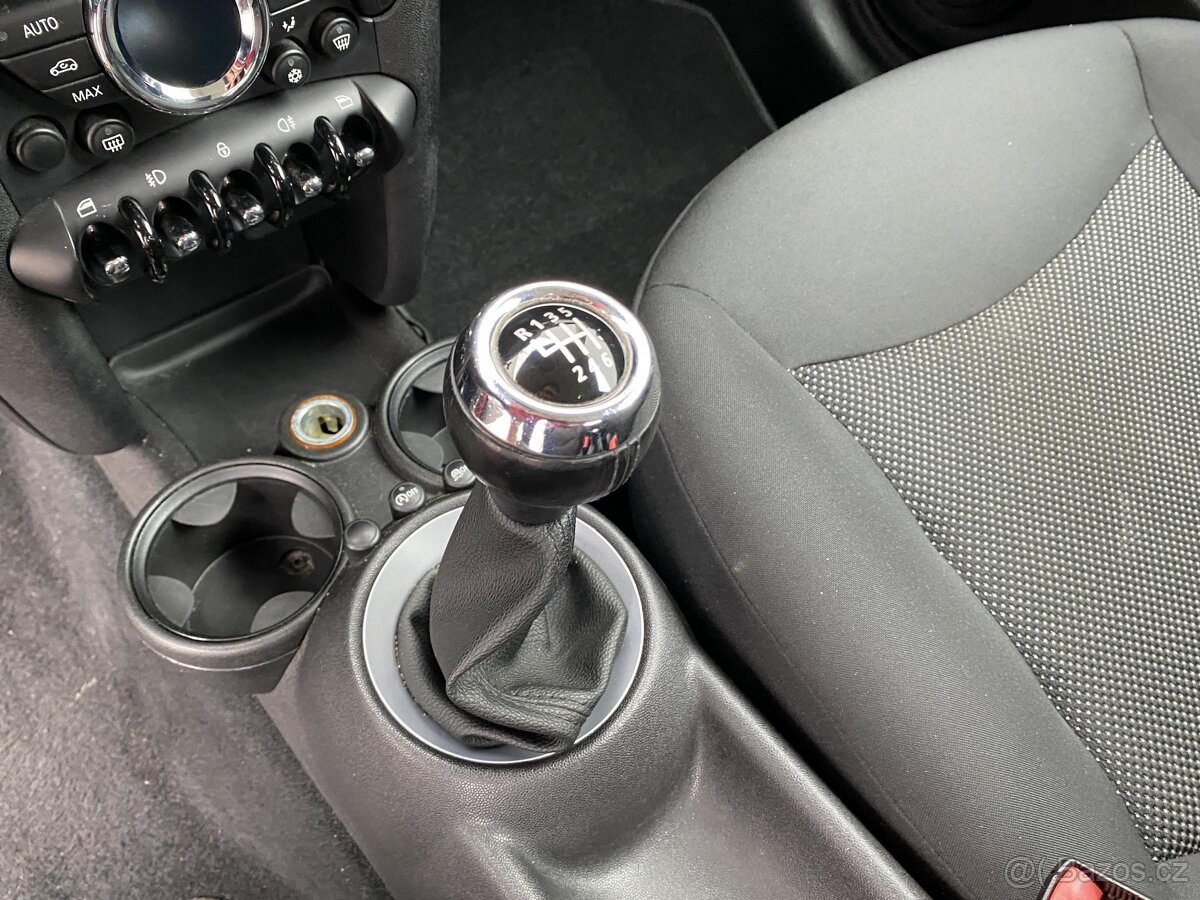 Mini Cooper 1.6i , 90 kW benzín, 2011 - 7