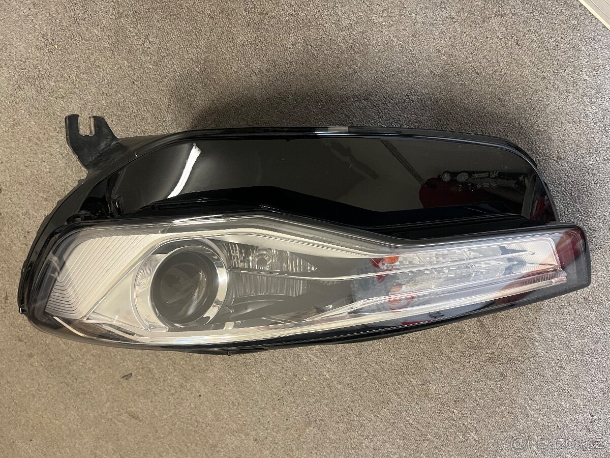 Audi a6 predni svetlo - 7