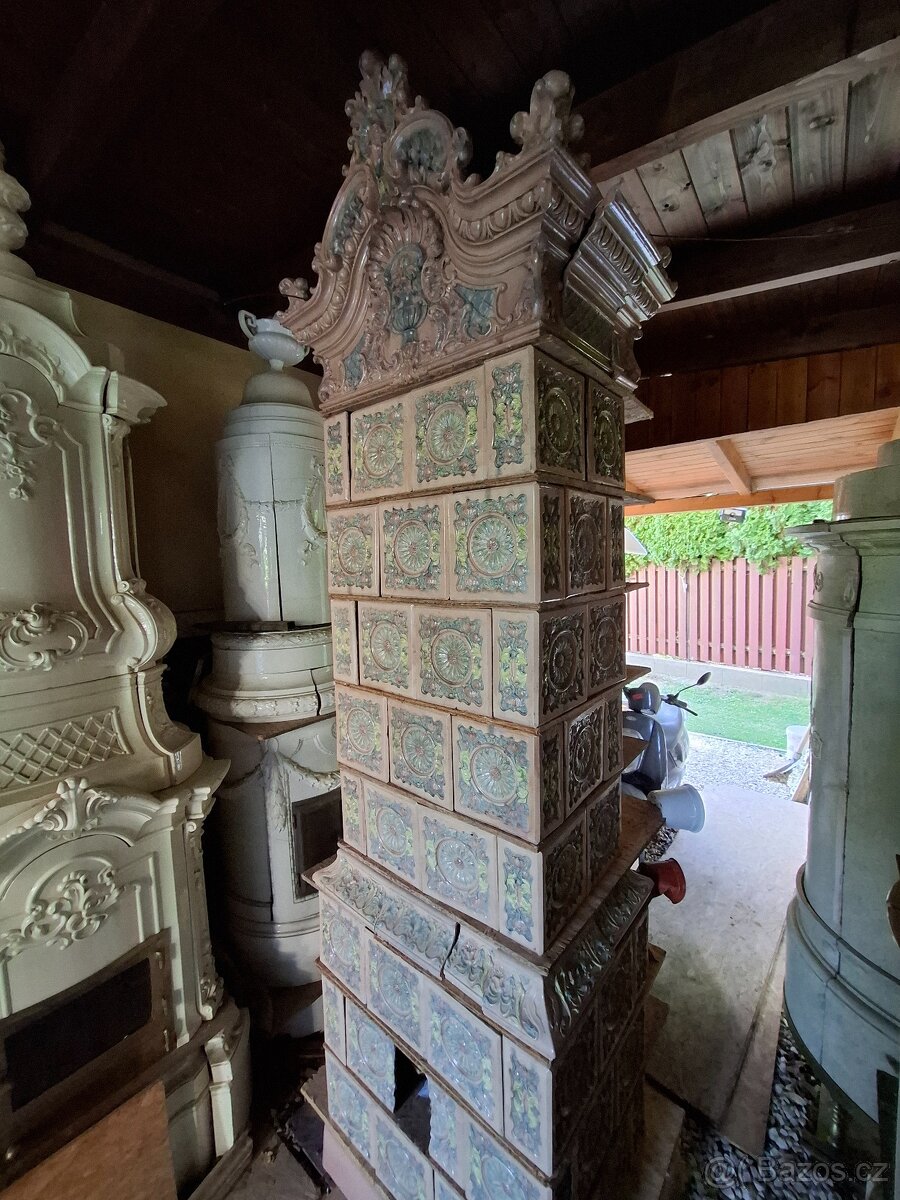 Kachlová kamna starozitná, barevná - 7