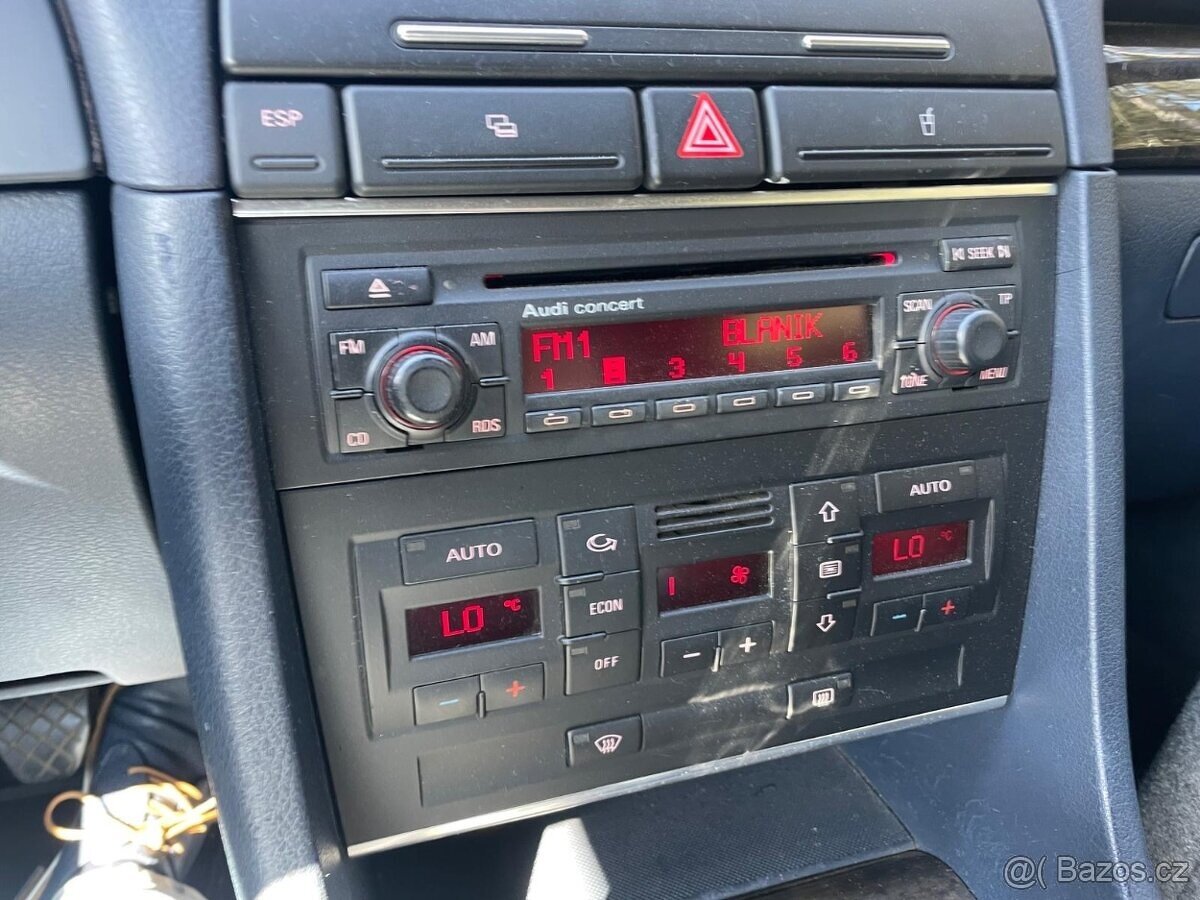 Audi A4 Cabrio 2.4 V6 - 7