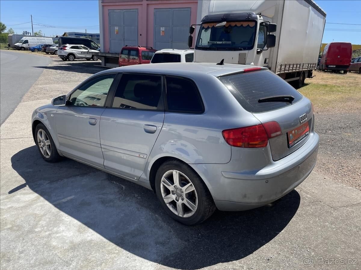 Audi A3 2,0 TDi 103kW"S-line"servis - 7