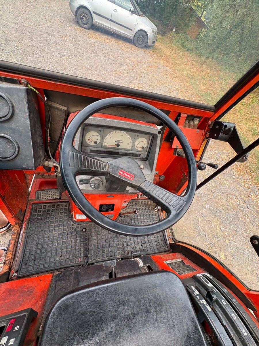 Malotraktor Kubota Aste 4x4. - 7