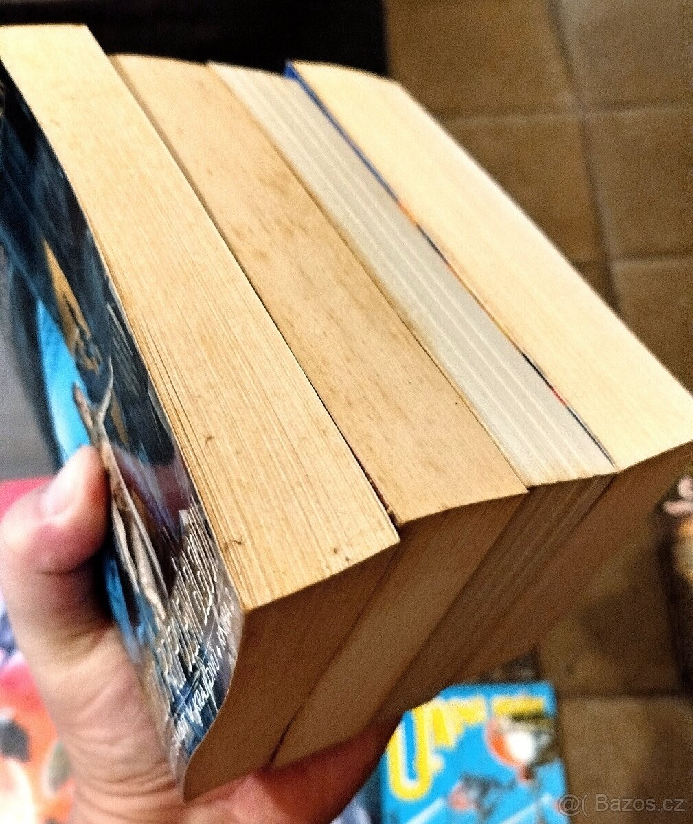 40 knih FANTASY (Gemmel, Harrison, Simmons) - za 25 Kč - 7