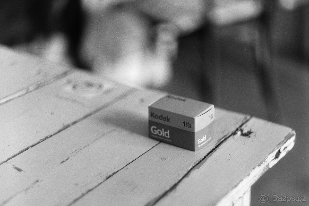 Zenit EM + Helios 58 mm f/2 + redukce na Canon EF - 7