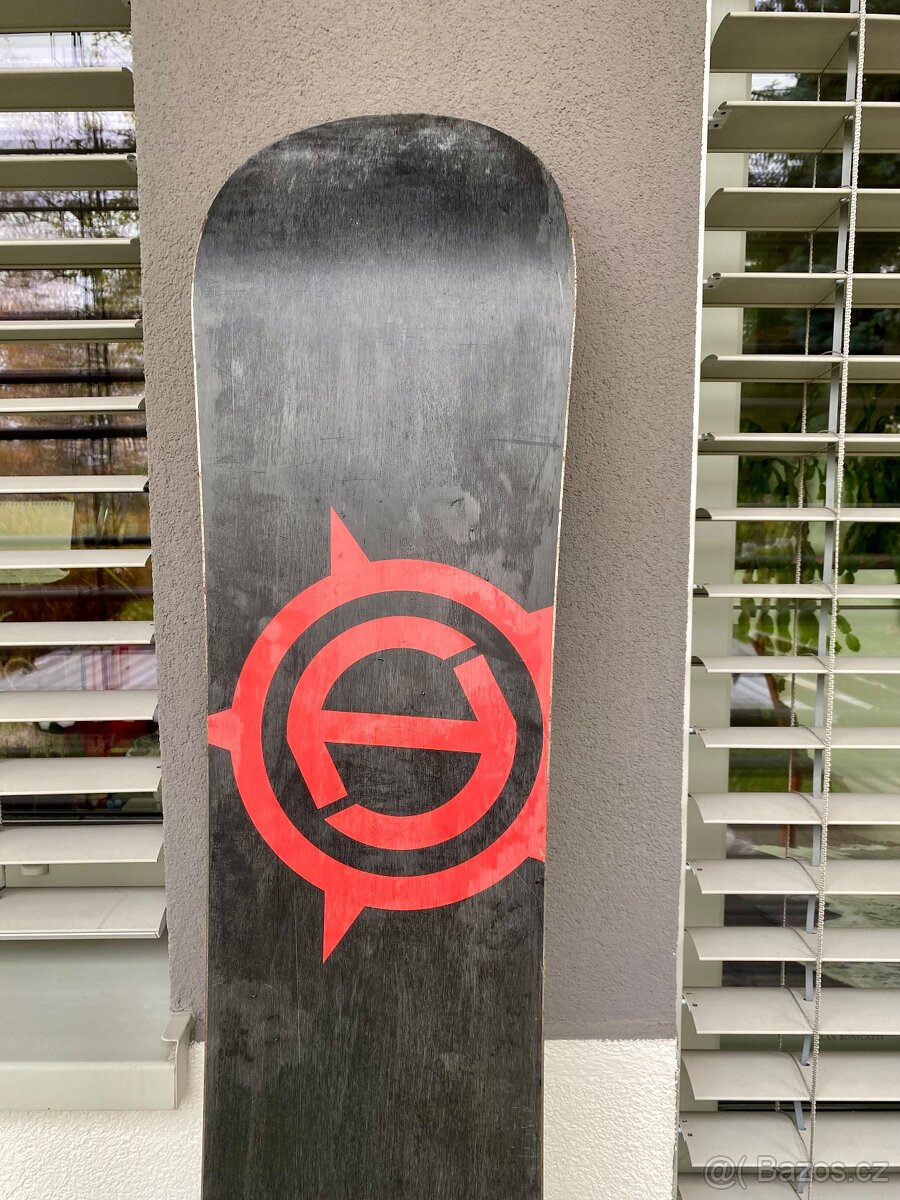 Snowboard “Stroyer” made by Mervin Mfg in the USA délka 155 - 7