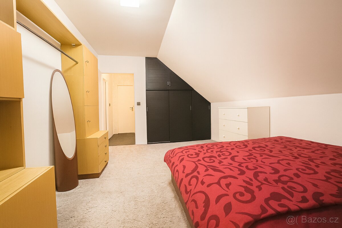 Pronájem bytu 3+1 v rodinném domě Zlín-Mladcová - 7