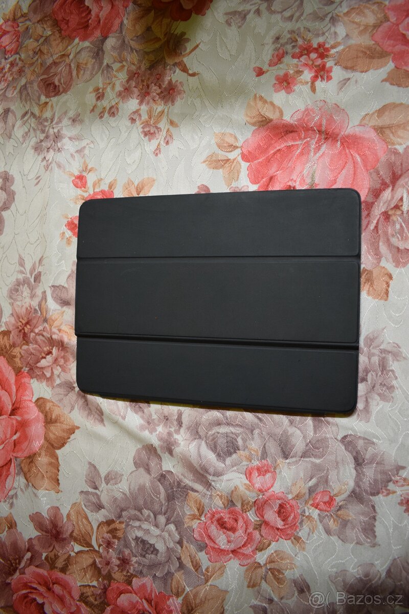 Apple iPad Pro 9.7-inch - A1673, (Wi-Fi Only), 32GB, (8) - 7