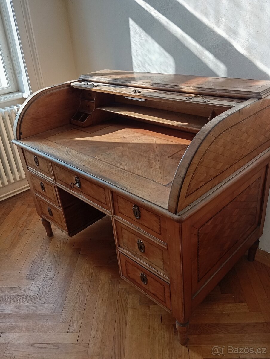 Starý nábytek historismus - 7