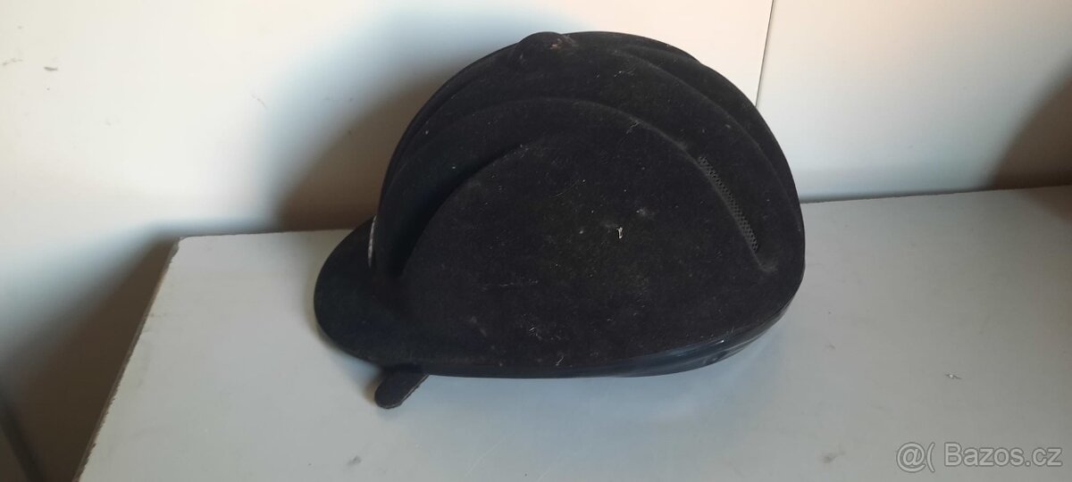 Přilby na koně a kolo - 7