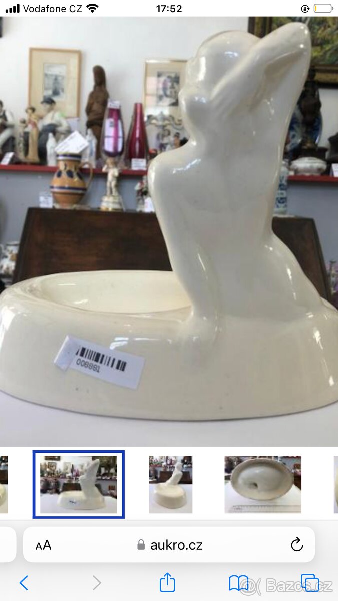 Porcelánová soška akt dívky - 7