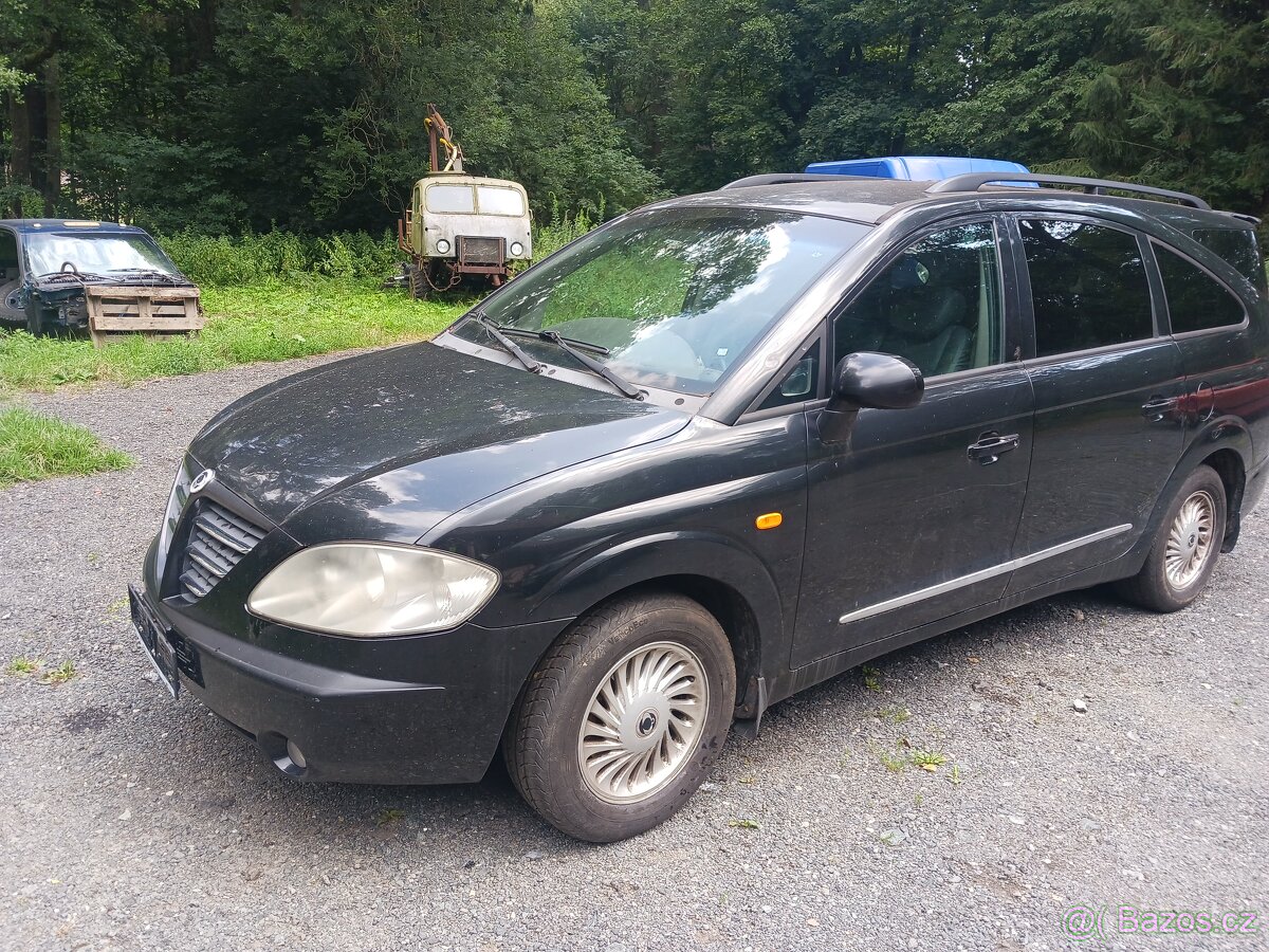 Ssangyong rodius - 7