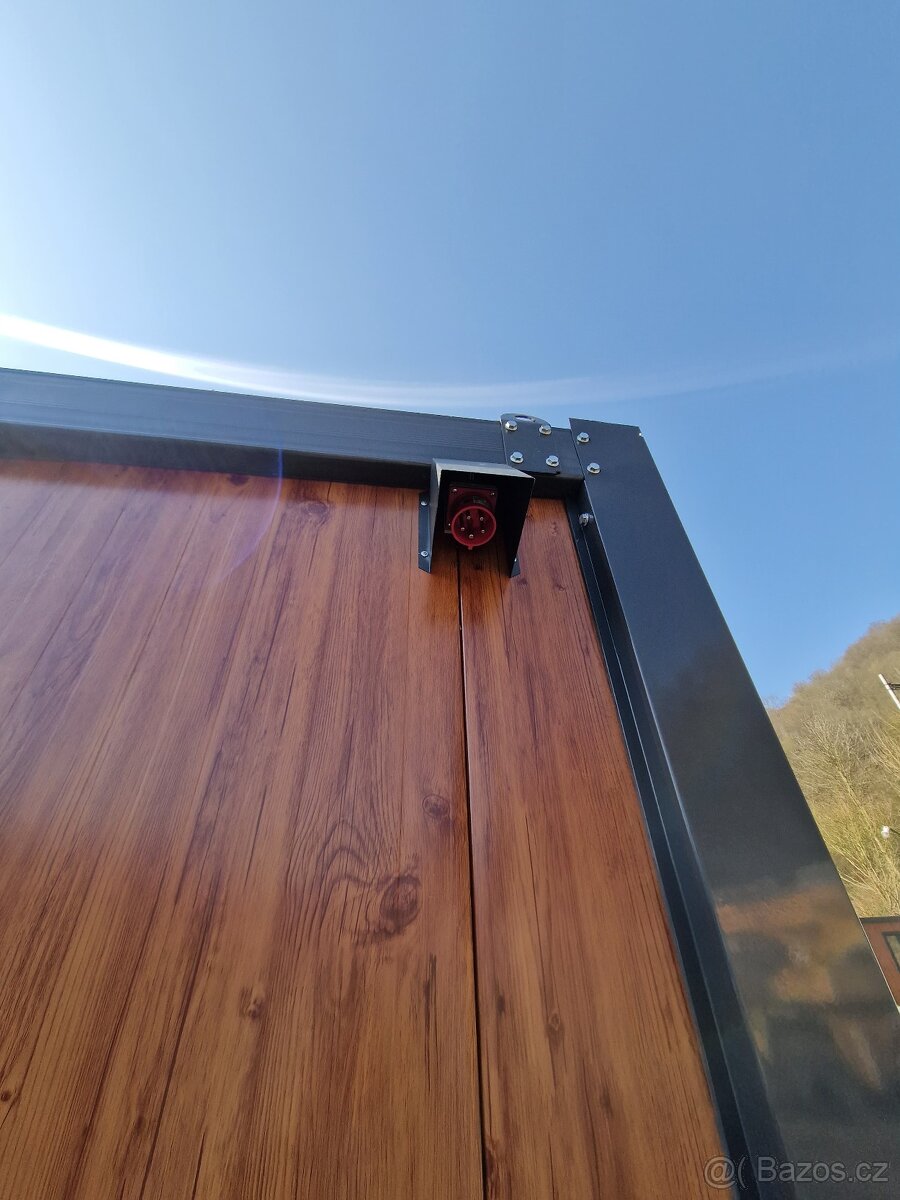 Sanitární kontejner o rozměru 2,4 x 2,4 m - 7